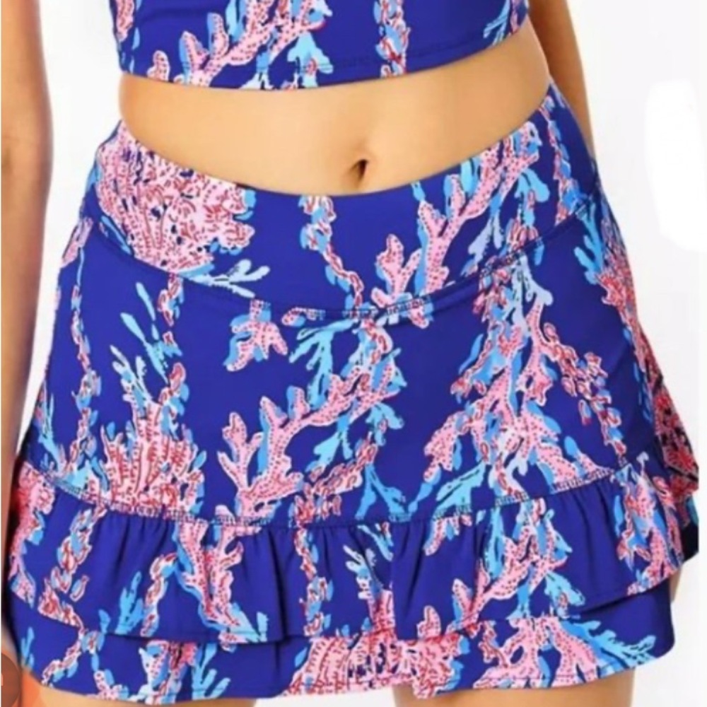 Lilly Pulitzer Size Small - Women’s Tennis Golf Skort Skirt. 28” W. 14” L, 15” L
